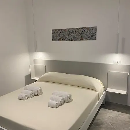 Alojamento de Acomodação e Pequeno-almoço Jasmine Palinuro