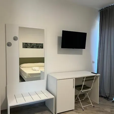 Jasmine Alojamento de Acomodação e Pequeno-almoço Palinuro